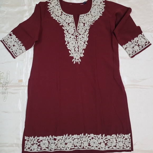 Embroidered Maroon Kurti - Picture 5 of 8